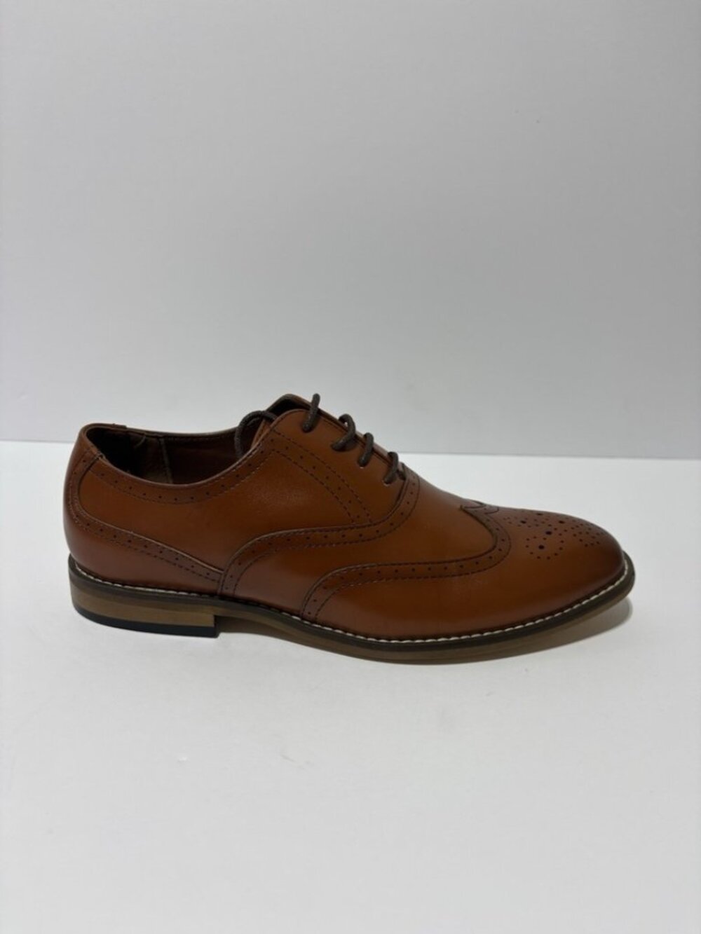 Stacy Adams Kids’ Dunbar Wingtip Oxford Cognac, Boys’ Size 3.5 M
